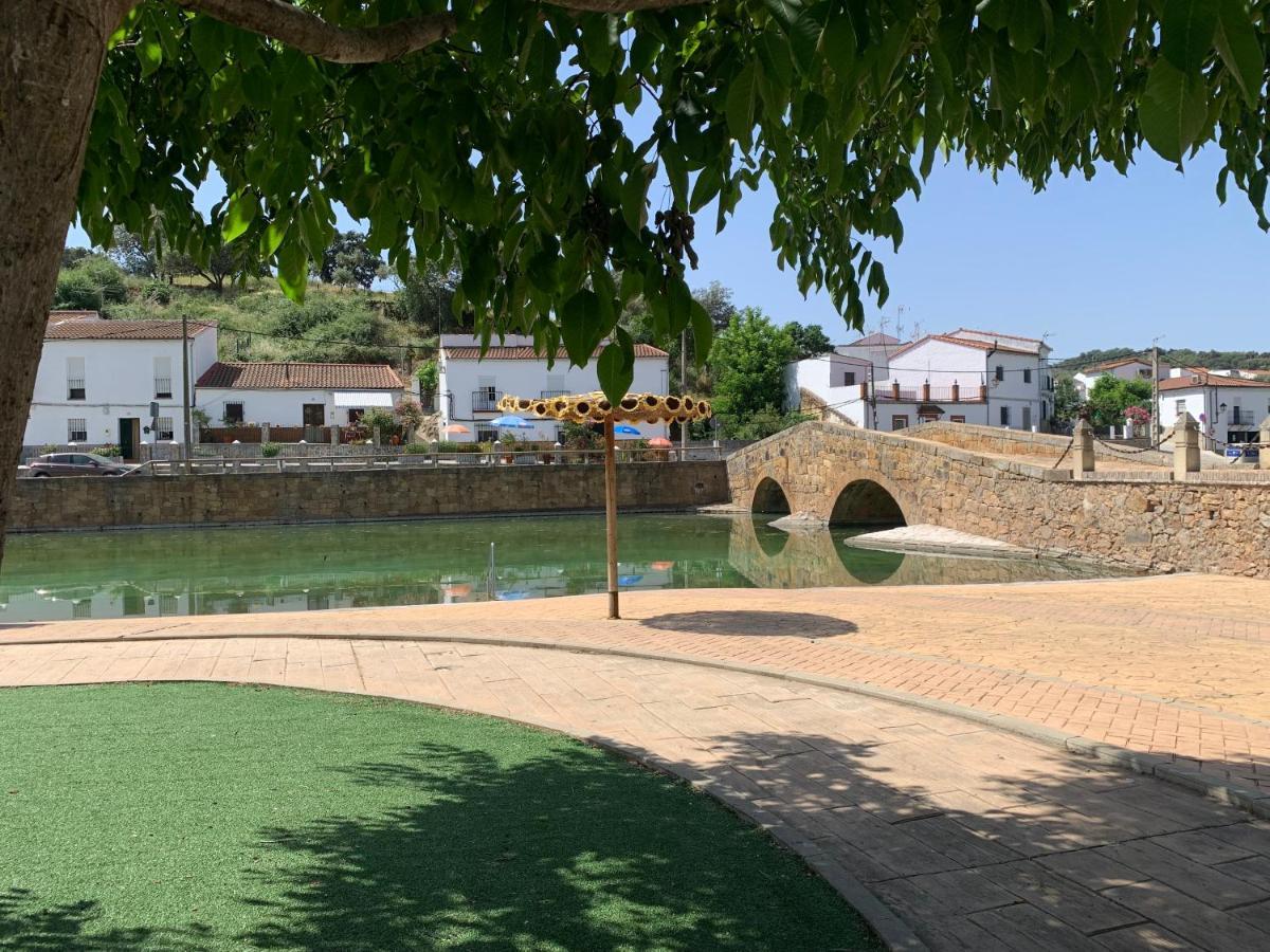 Casa Rural Nacimiento Del Hueznar - Tomillo 17 San Nicolás del Puerto Eksteriør billede